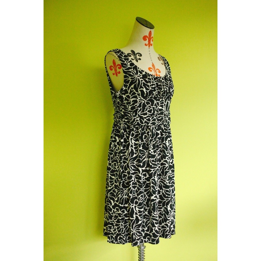 LOFT Sz M Womens Dress Black White Floral Sleeveless Round Neck Gathered Waist - Picture 2 of 12